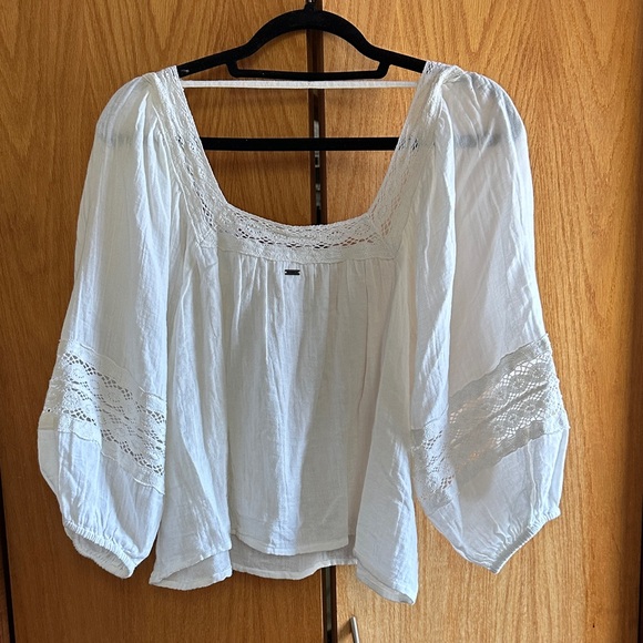 O'Neill White Lace Blouse - Picture 3 of 3